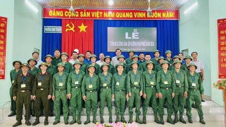 Thanh niên Phường Ninh Thạnh sẵn sàng lên đường nhập ngũ năm 2024.