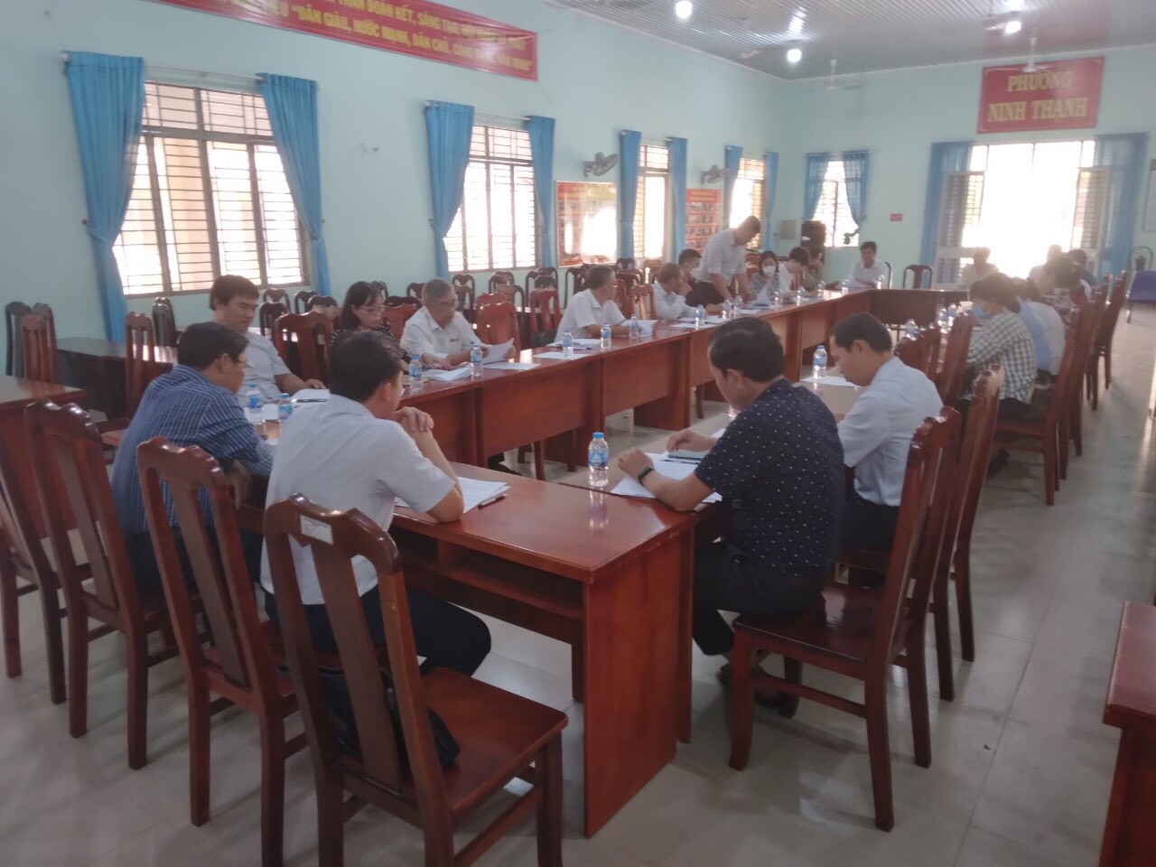 UBND phường Ninh Thạnh tổ chức họp tình hình kinh tế - xã hội, Quốc phòng - an ninh quý I năm 2023 và phương hướng, nhiệm vụ trọng tâm quý II năm 2023.