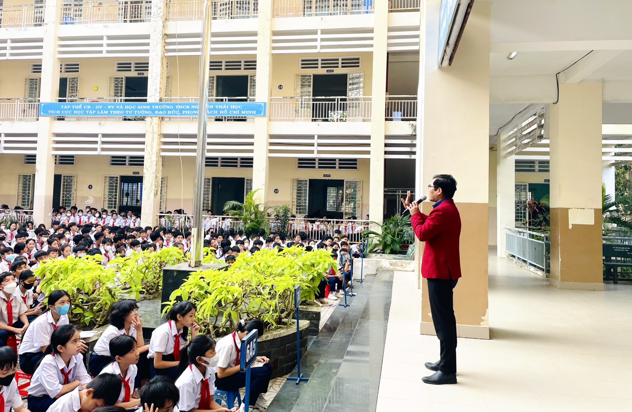 “Hướng nghiệp học đường” năm 2024 cho học sinh trường THCS Nguyễn Thái Học