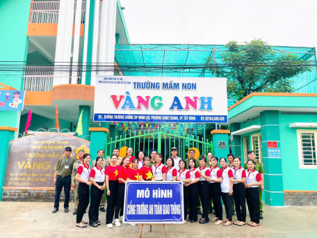 UBND Phường Ninh Thạnh ra mắt mô hình “Cổng trường an toàn giao thông” tại trường mầm non Vàng Anh