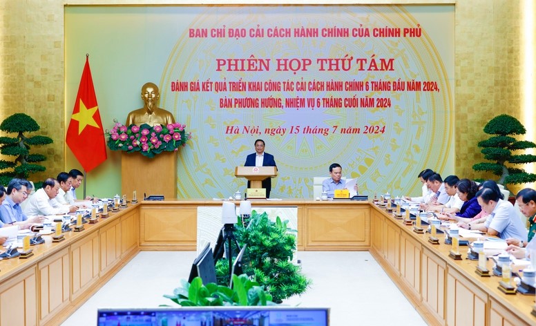 Thủ tướng chủ trì Phiên họp thứ tám Ban Chỉ đạo Cải cách hành chính - Ảnh: VGP/Nhật Bắc